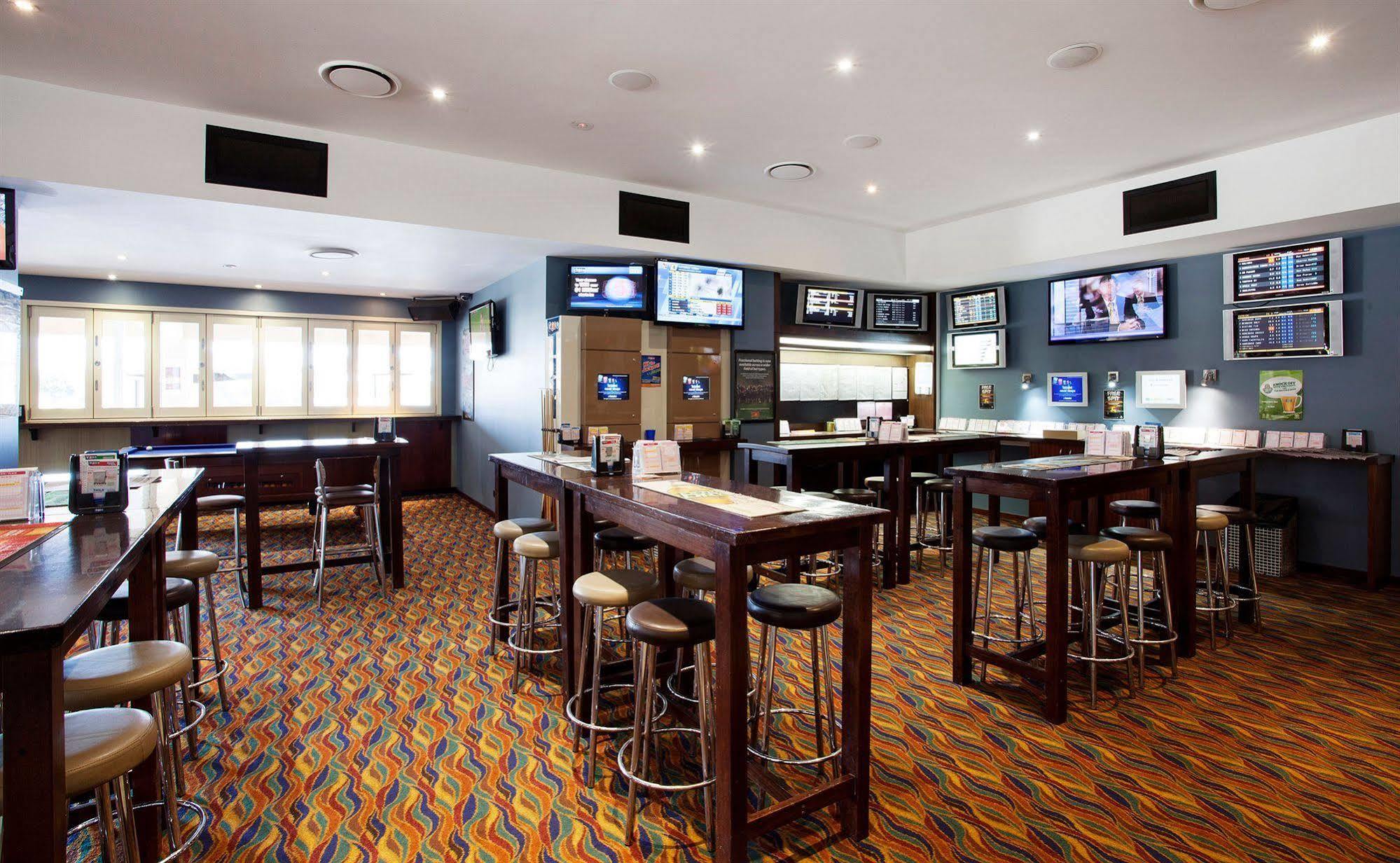 Nightcap At Waterfront Hotel Maroochydore Esterno foto